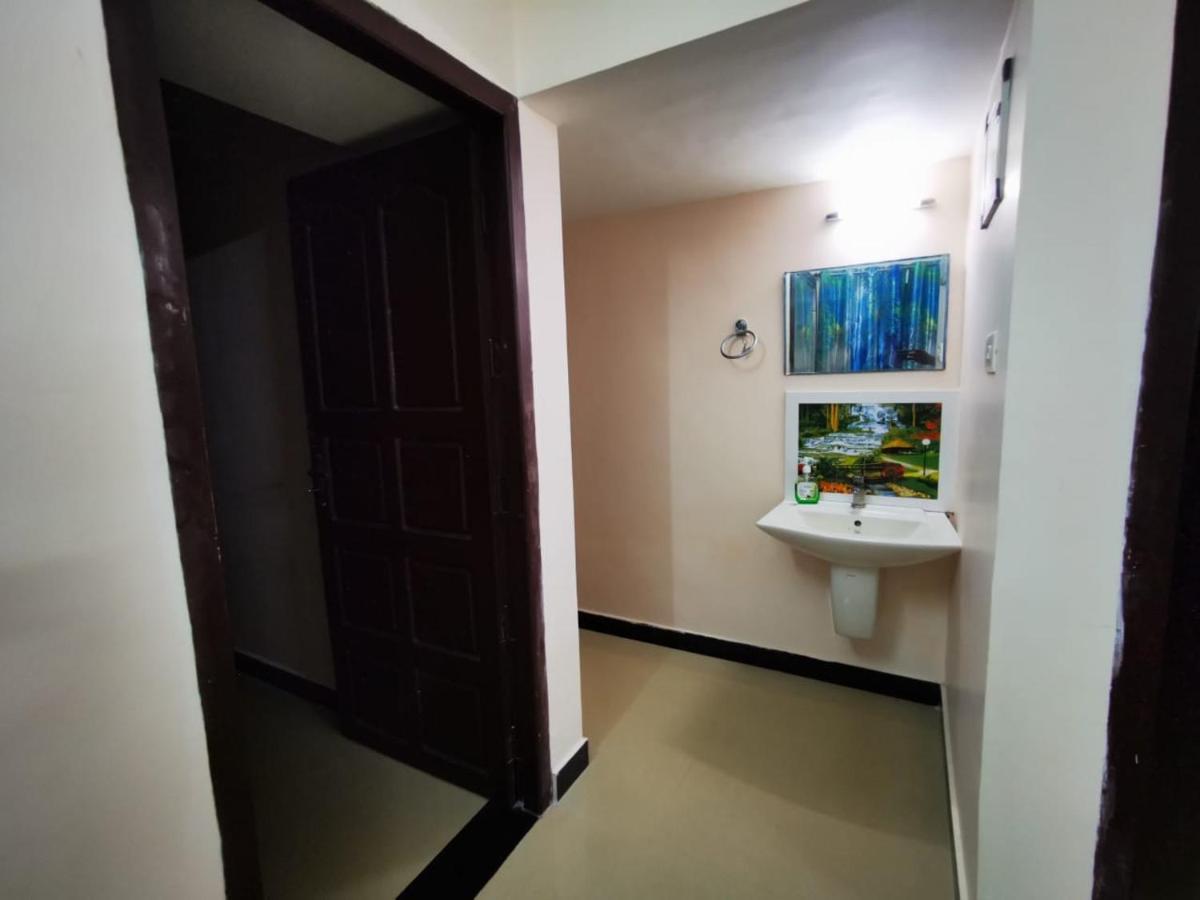 טריואנדרום J2 Home Stay - Luxury Homes With Caravan Services מראה חיצוני תמונה