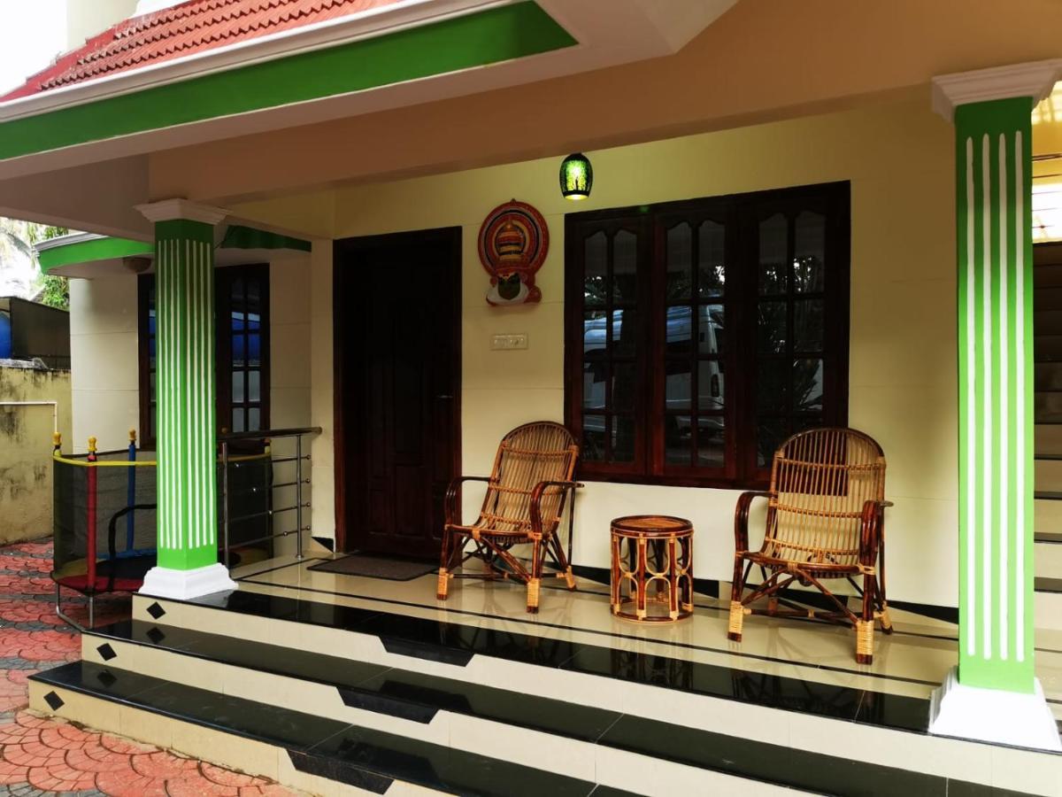 טריואנדרום J2 Home Stay - Luxury Homes With Caravan Services מראה חיצוני תמונה